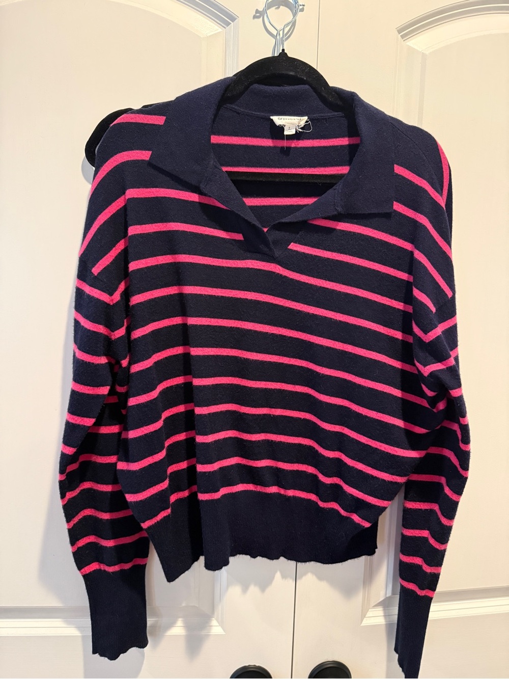 &merci Classic Navy & Hot Pink Striped Collared Sweater L